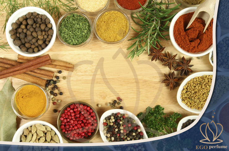 نت‌های ادویه‌ای در عطرها: رازی از گرمی و اسرار شرق