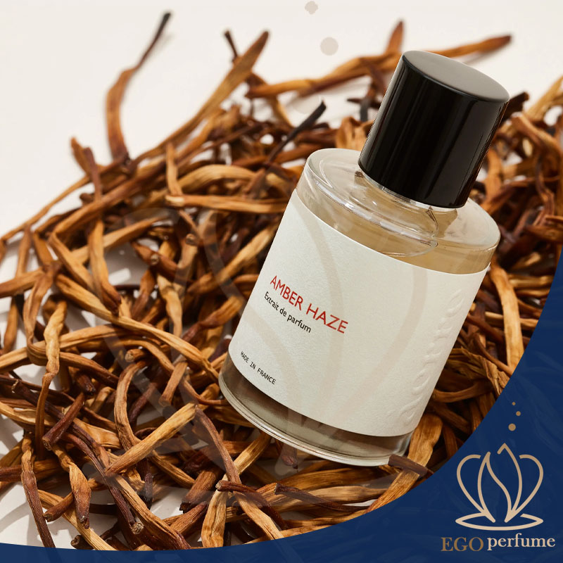 رابطهی عطر و پوست: از علم تا انتخاب بهترین رایحه. عطری عالی و جذاب