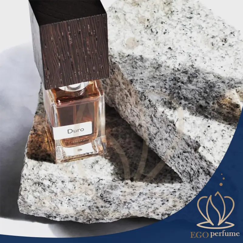 مقایسه کامل عطر کویوم اورتو پاریسی و ناسوماتو دورو؛ نبرد دو غول چرمی دنیای عطر 01