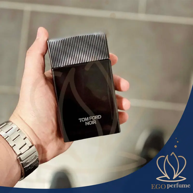 تفاوت عطر تام فورد نویر و تام فورد نویر اکستریم؛ بررسی نسخه کلاسیک و نسخه جسورانه n 04