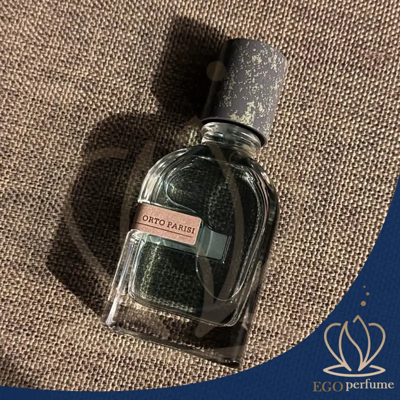 ست کردن عطر مگاماره اورتو پاریسی با استایل: مینیمال، رسمی و اسپرت 04100