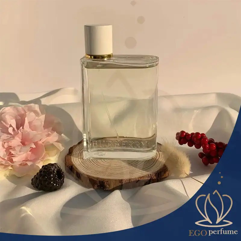 بهترین عطرهای زنانه و مردانه برای دانشگاه | راهنمای کامل انتخاب عطر دانشجویی 06